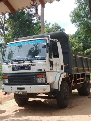 Ashok-Leyland Cargo 2011 Lorry (Used)