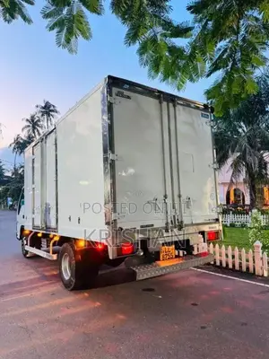 Isuzu ELF Freezer 2006 Lorry (Used)