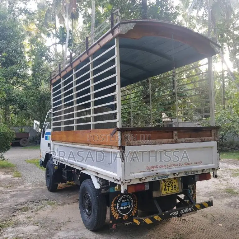 Mitsubishi Canter 1999 Lorry (Used)