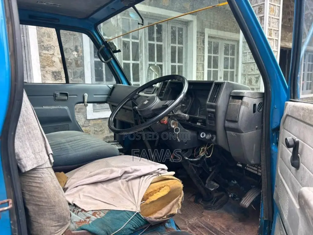 Isuzu Elf 1985 Lorry (Used)