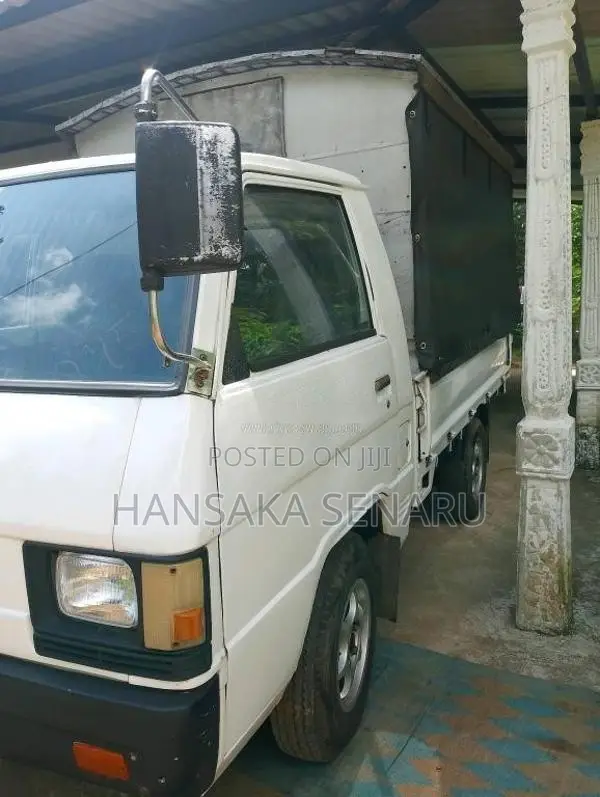 Mitsubishi L300 1981 Lorry (Used)