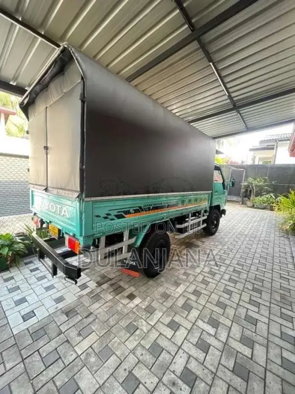 Toyota Dyna 1991 Lorry (Used)