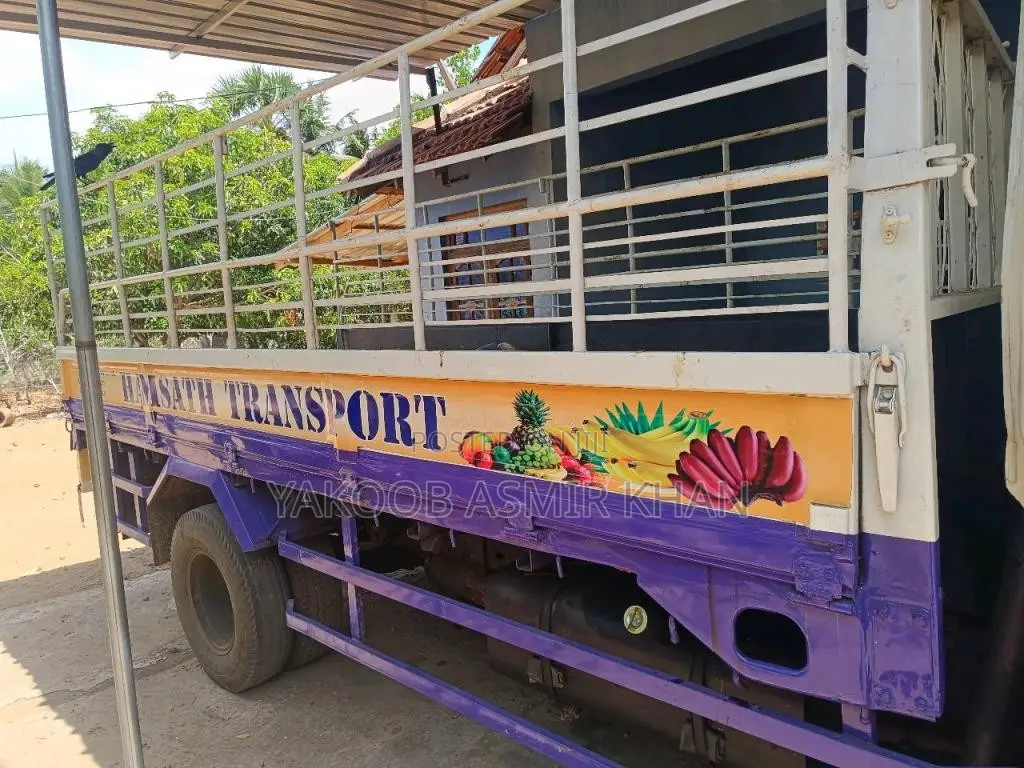 Toyota Dyna 1986 Lorry (Used)