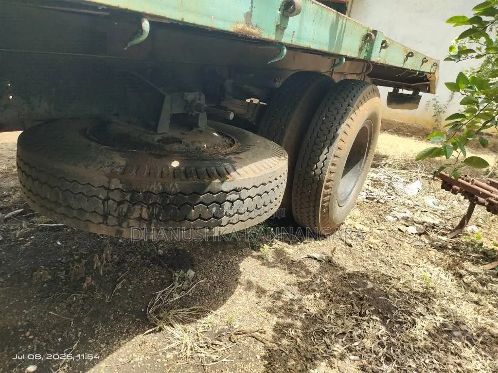 Tata 1210 1989 Lorry (Used)