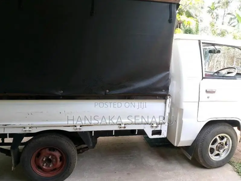 Mitsubishi L300 1981 Lorry (Used)