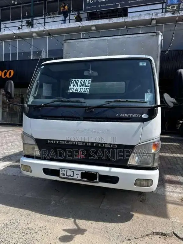 Mitsubishi Canter 2012 Lorry (Used)