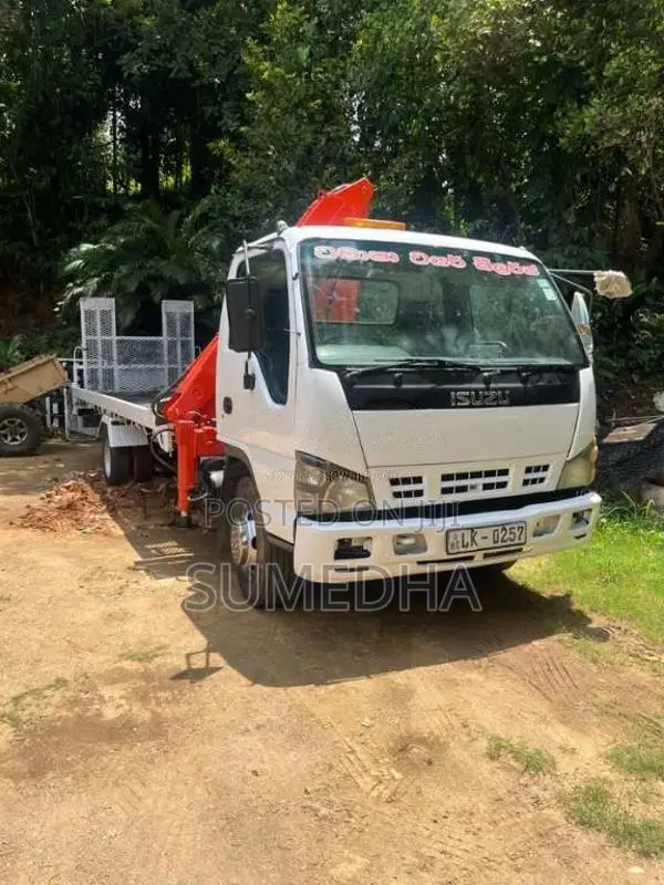 Isuzu Carrier 2007 Lorry (Used)
