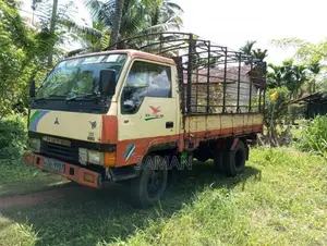 Mitsubishi Canter 1980 Lorry (Used)