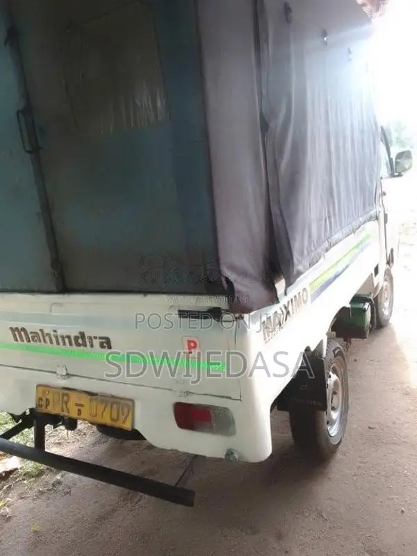 Mahindra Maxximo 2012 Lorry (Used)