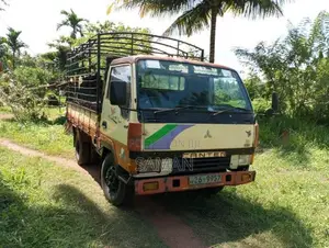 Mitsubishi Canter 1980 Lorry (Used)
