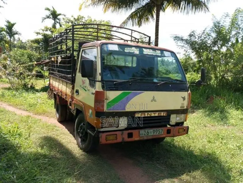 Mitsubishi Canter 1980 Lorry (Used)