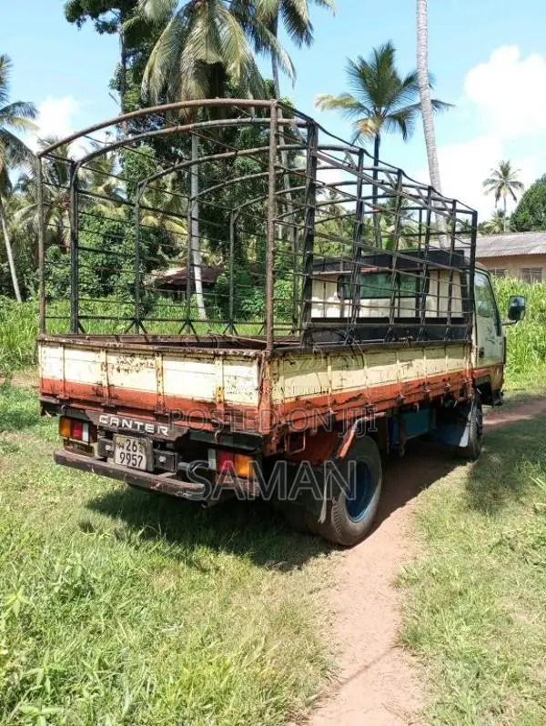 Mitsubishi Canter 1980 Lorry (Used)