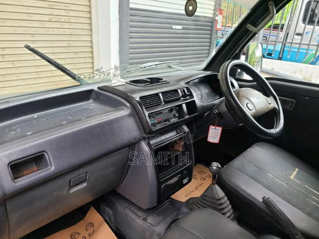 Daihatsu Hijet 2000 Lorry (Used)