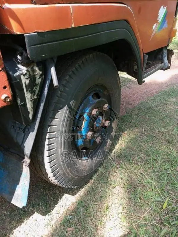 Mitsubishi Canter 1980 Lorry (Used)