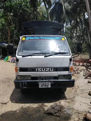 Isuzu ELF 250 1986 Lorry (Used)