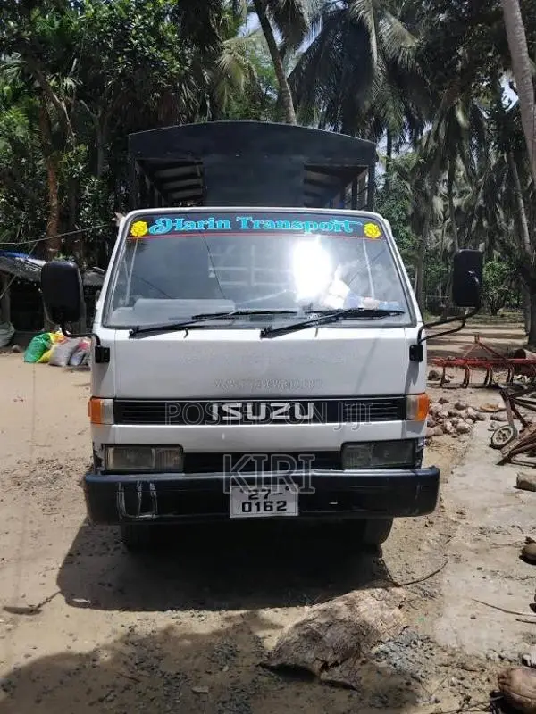 Isuzu ELF 250 1986 Lorry (Used)