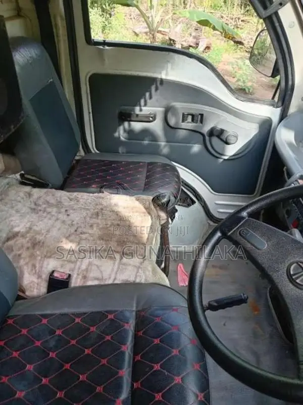 Tata Dimo Batta 2007 Lorry (Used)
