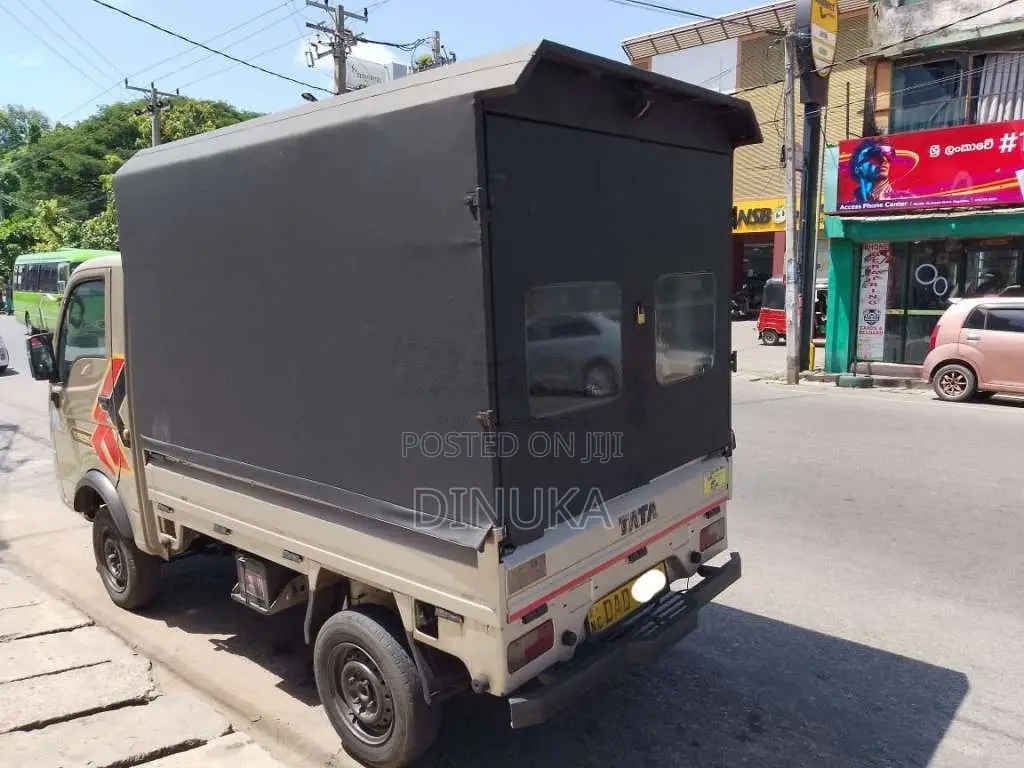 Tata Dimo Batta Xpress 2016 Lorry (Used)