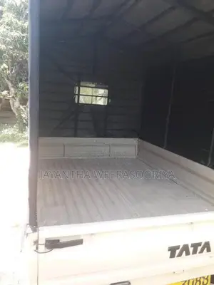Tata Dimo Batta 2011 Lorry (Used)