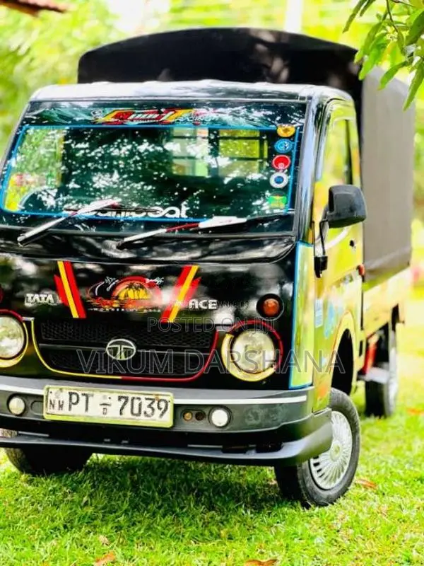 Tata Dimo Batta 2012 Lorry (Used)