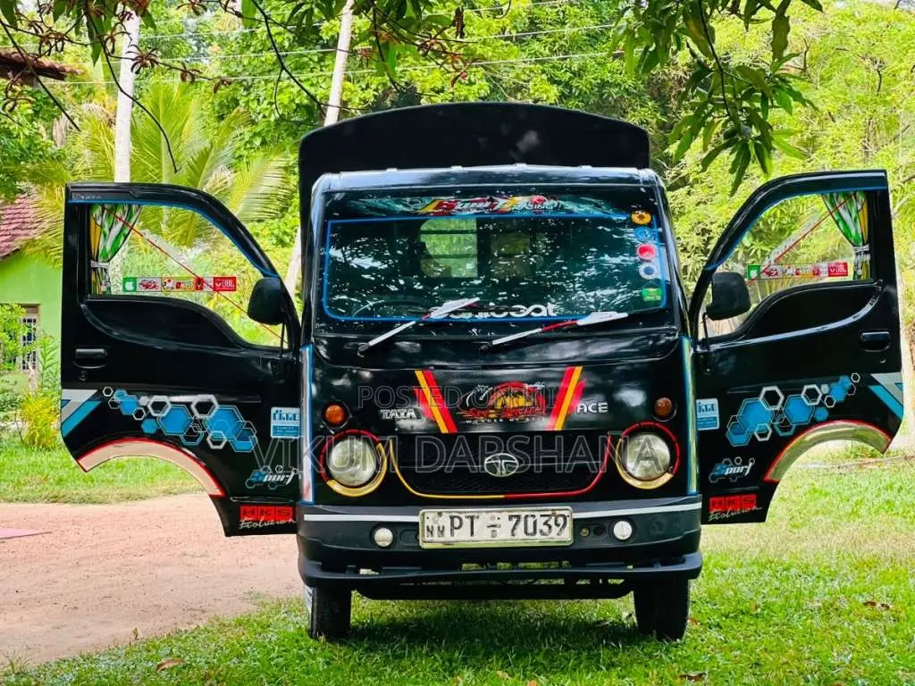 Tata Dimo Batta 2012 Lorry (Used)