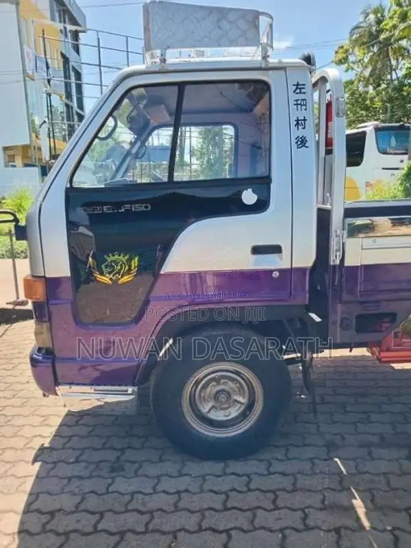 Isuzu Single Wheel 1984 Lorry (Used)