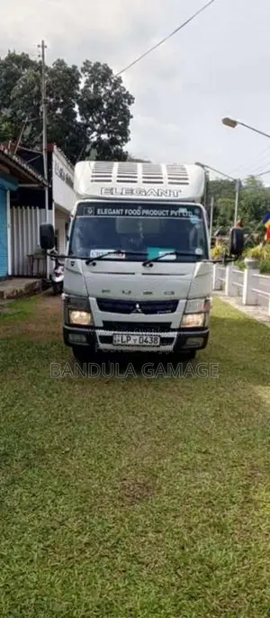 Mitsubishi Canter 2014 Lorry (Used)