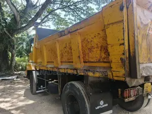 Ashok-Leyland 1613 2010 Lorry (Used)