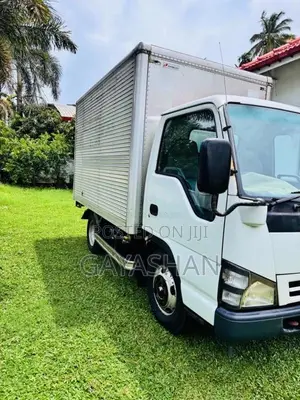 Isuzu ELF 2007 Lorry (Used)
