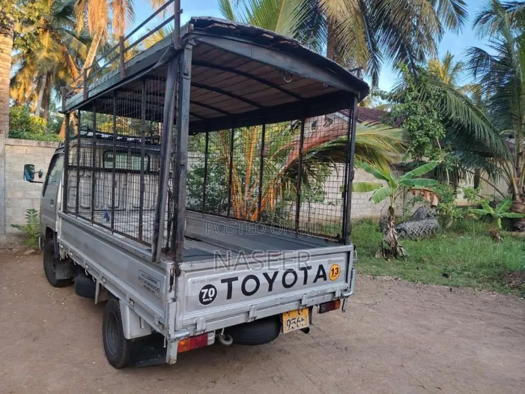 Toyota Dyna 150D 1999 Lorry (Used)