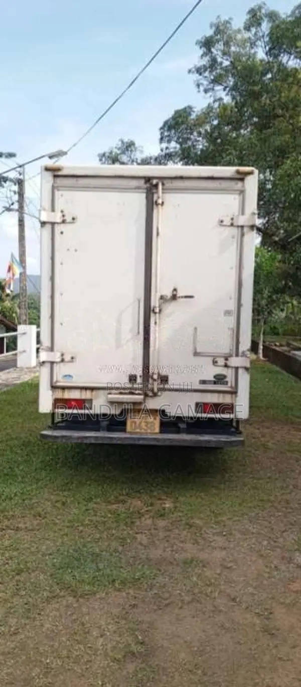 Mitsubishi Canter 2014 Lorry (Used)