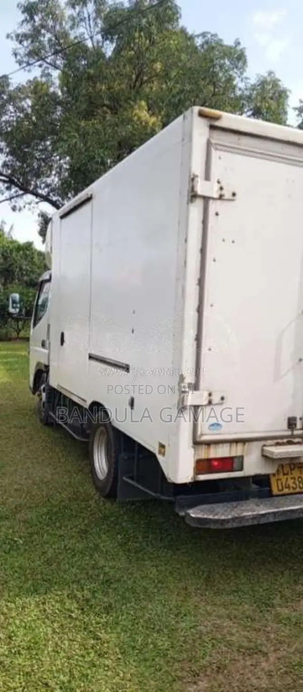 Mitsubishi Canter 2014 Lorry (Used)