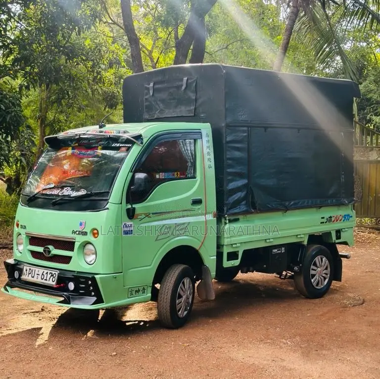Tata Dimo Batta 2012 Lorry (Used)