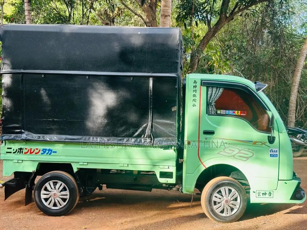 Tata Dimo Batta 2012 Lorry (Used)