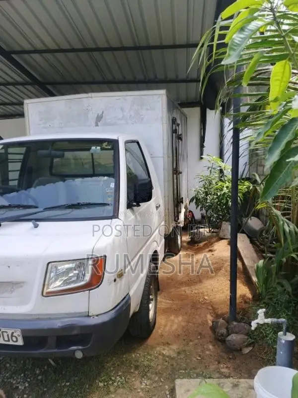 Ashok-Leyland Dost 2018 Lorry (Used)