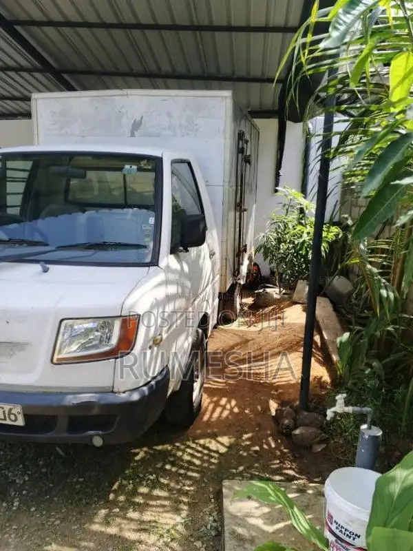 Ashok-Leyland Dost 2018 Lorry (Used)