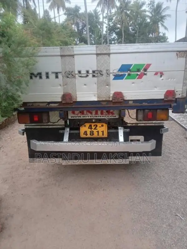 Mitsubishi Canter 1985 Lorry (Used)