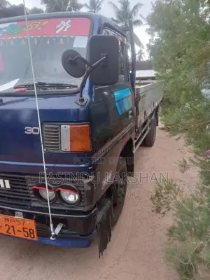 Mitsubishi Canter 1985 Lorry (Used)