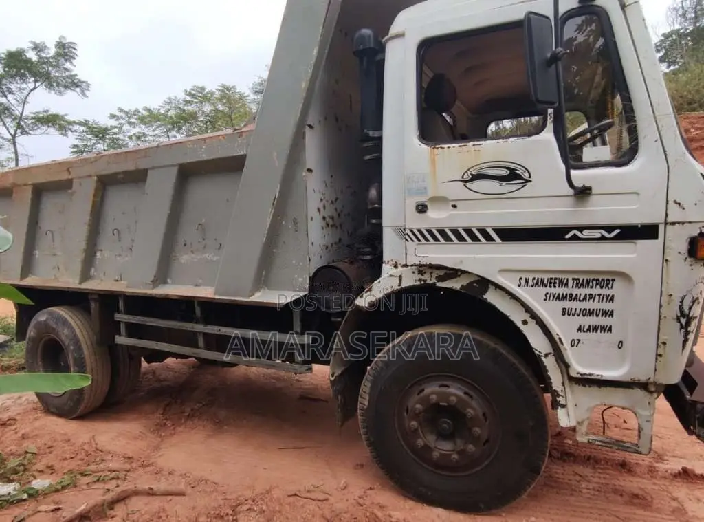 Tata Cummins 2013 Lorry (Used)