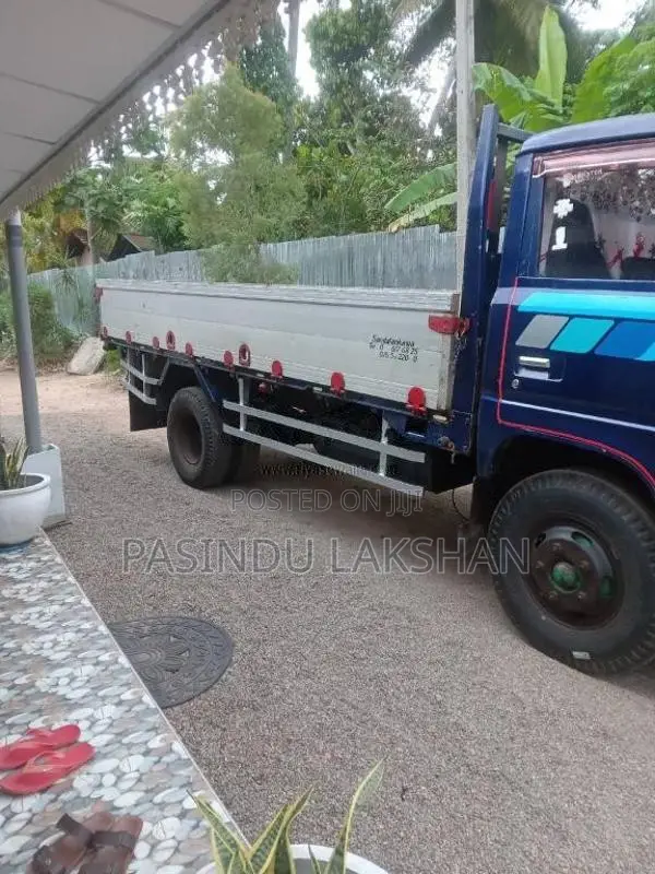 Mitsubishi Canter 1985 Lorry (Used)