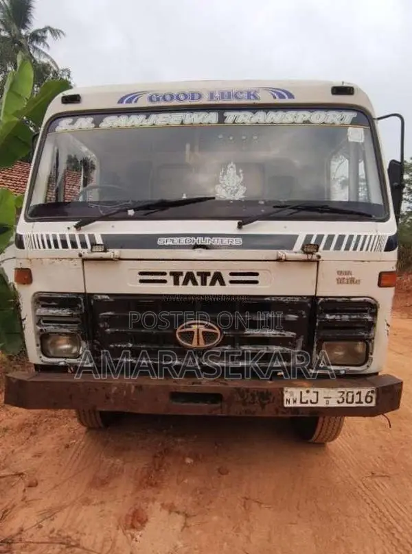 Tata Cummins 2013 Lorry (Used)