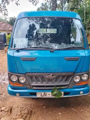 Mahindra Optimo 2017 Lorry (Used)