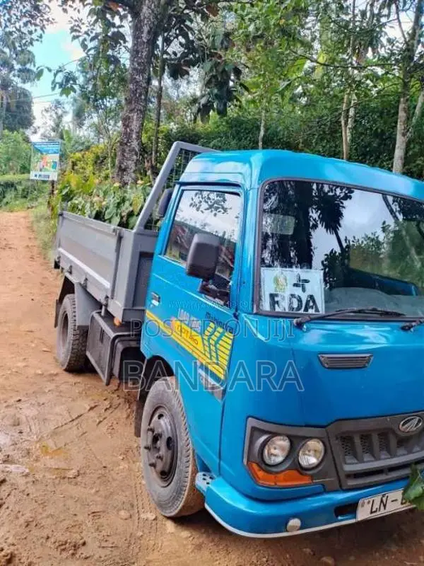Mahindra Optimo 2017 Lorry (Used)