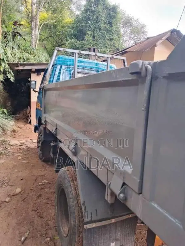 Mahindra Optimo 2017 Lorry (Used)