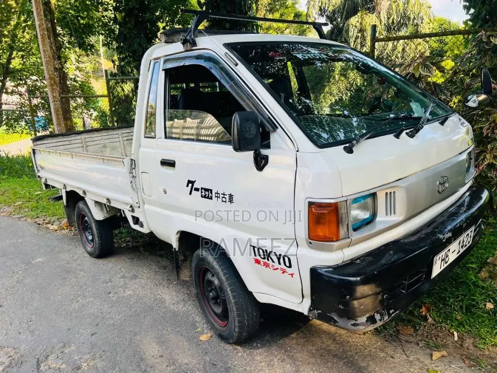 Toyota Toyota 1999 Lorry (Used)