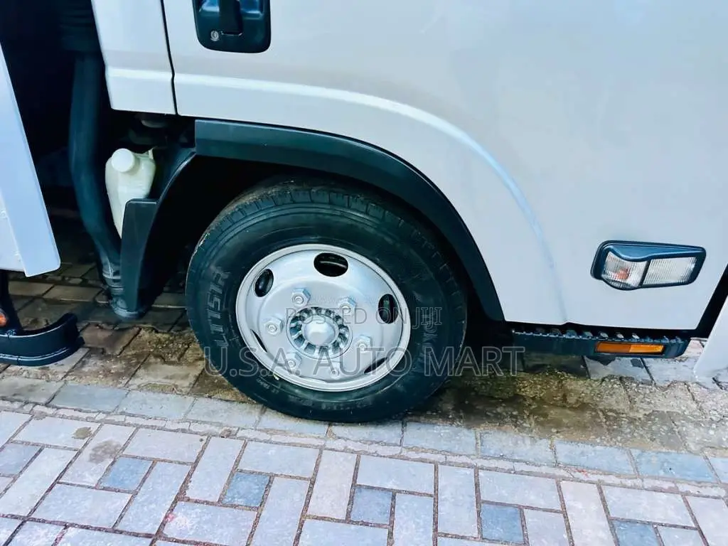 Isuzu ELF 2018 Lorry Unregistered (Recondition)