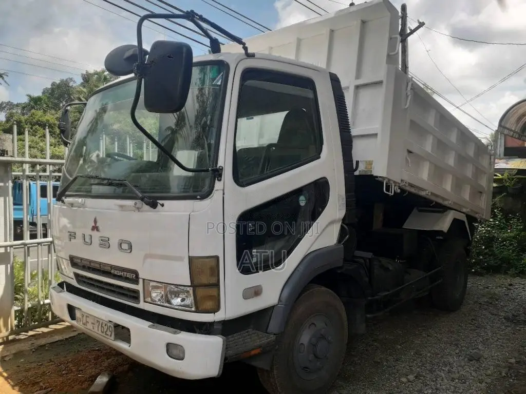 Mitsubishi Fuso 2003 Lorry (Used)