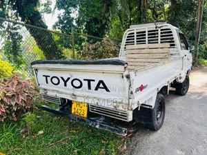 Toyota Toyota 1999 Lorry (Used)
