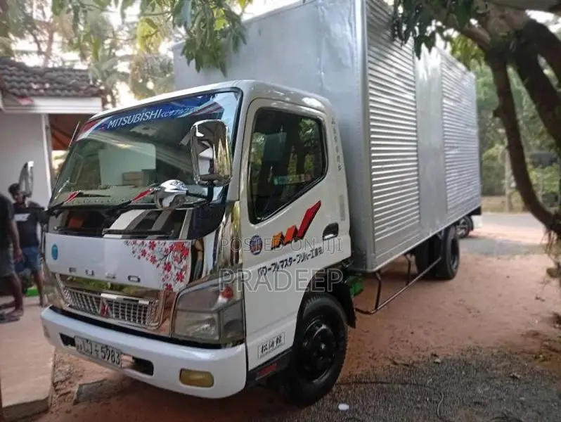 Mitsubishi Fuso 2003 Lorry (Used)