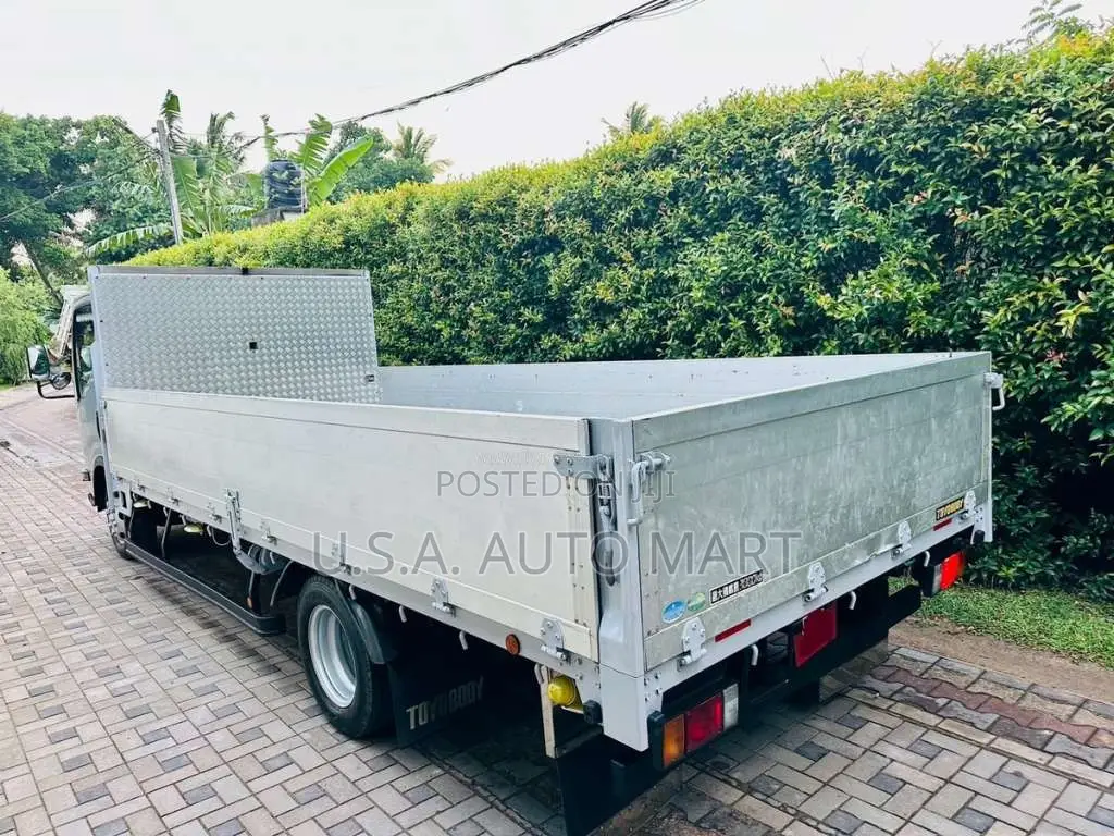 Isuzu ELF 2018 Lorry Unregistered (Recondition)